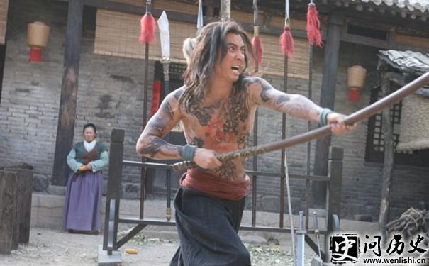 筼
