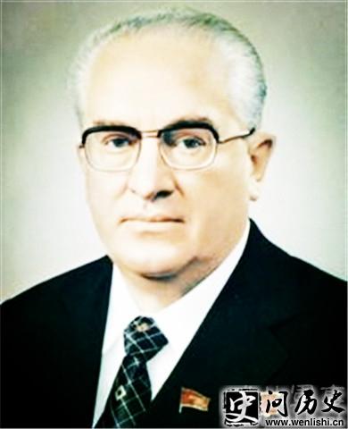޲