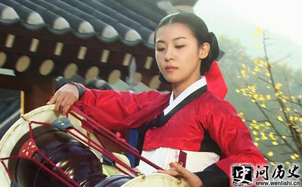黄真伊简介 一名具有传奇色彩的女性 黄真伊剧照