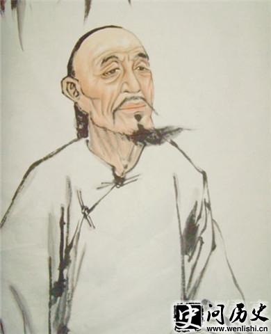 仭