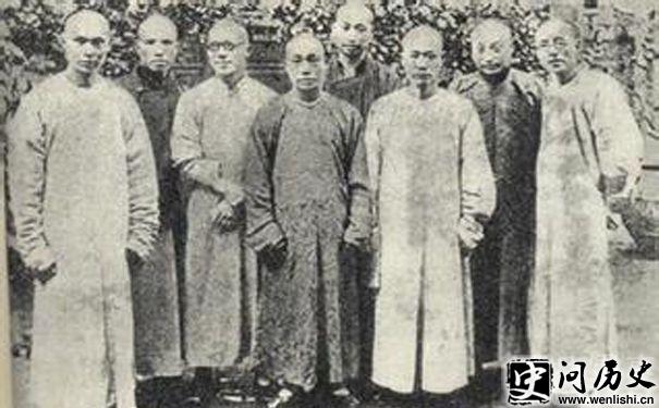 ䷨