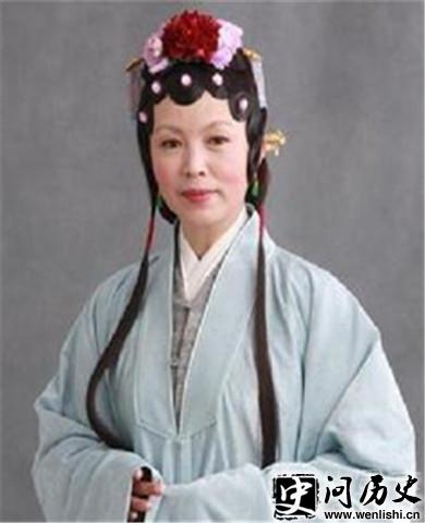 >薛姨妈剧照 >薛姨妈剧照
