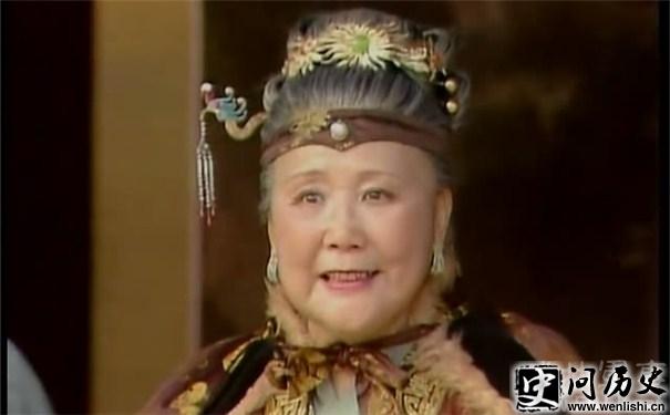 李婷87版饰演的《红楼梦》剧照 李婷87版饰演的《红楼梦》剧照