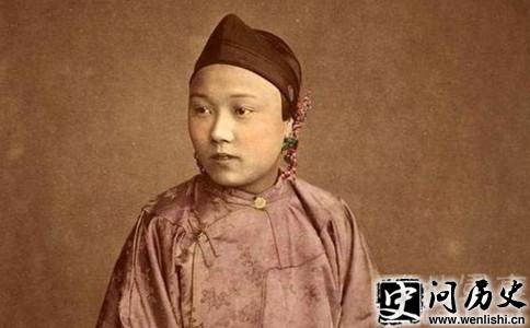 周妈像 周妈像