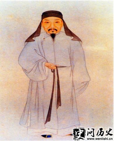 仭