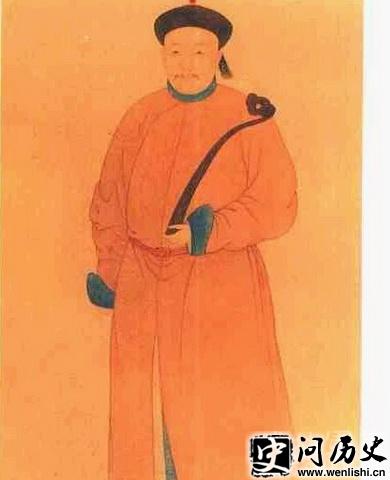 층㻭
