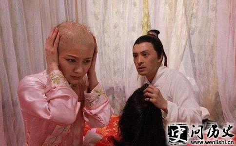 󰸰칫