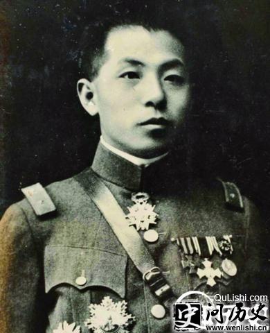 张学良的军装照