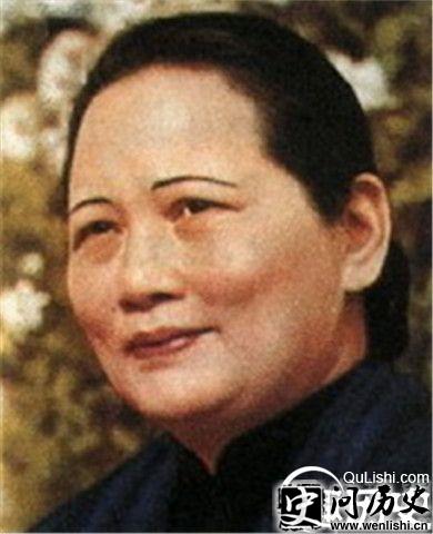 宋庆龄晚年照