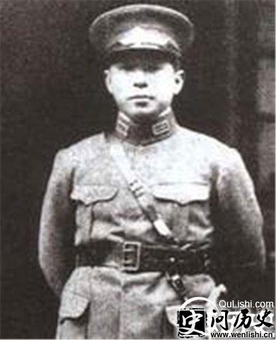 张学良像