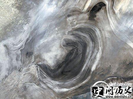 罗布泊卫星照片