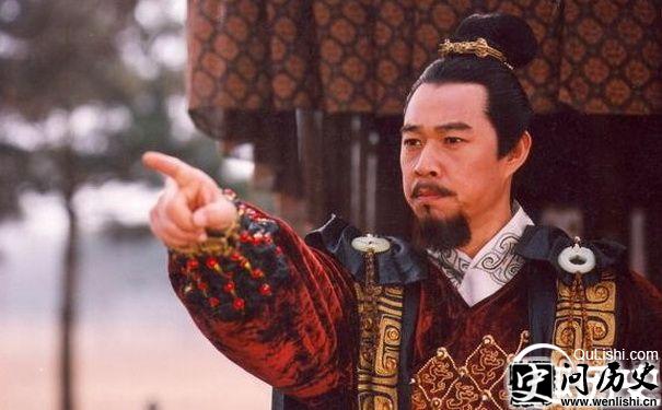 张丰毅饰演的秦始皇剧照