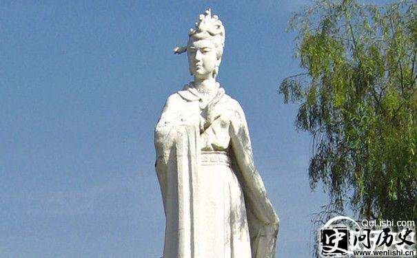 虞姬雕像