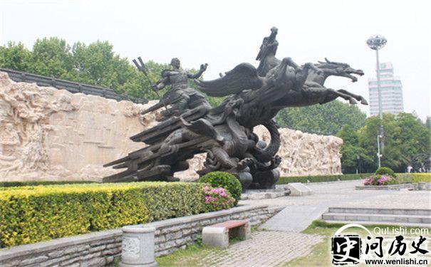 大禹雕像