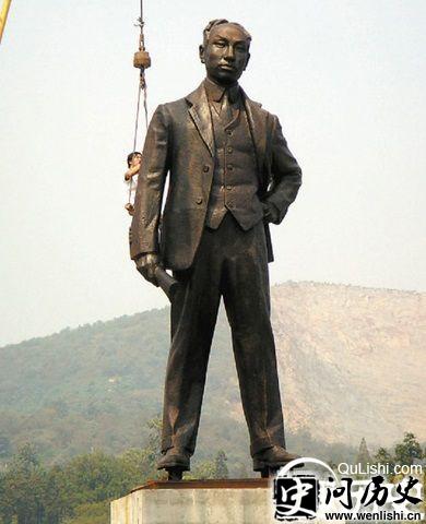 陈独秀雕像