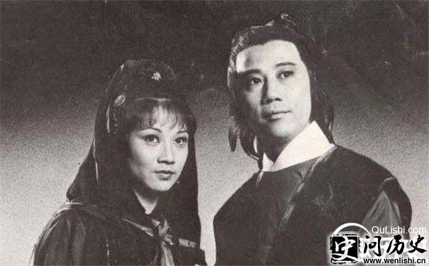 《名剑风流》俞佩玉(右)剧照