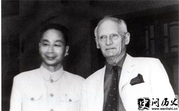 蒙哥马利(右)图片