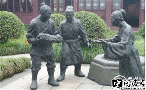 雕塑作品:《惩贪与重民:钱俶处理内政事务的思考》