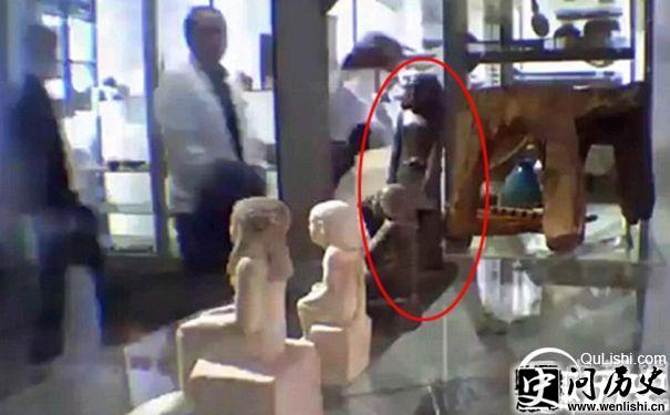 古埃及死神像自动旋转