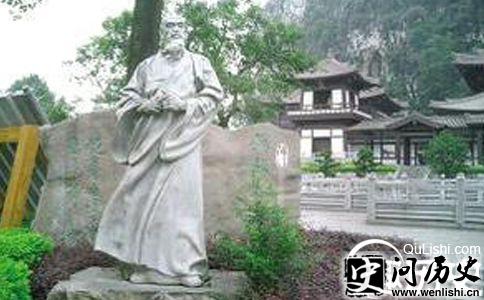 张同敝雕像