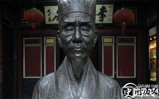李贽塑像