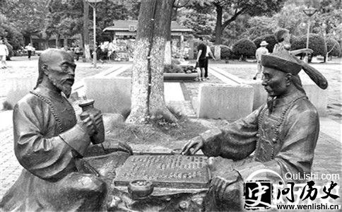 左宗棠石像照