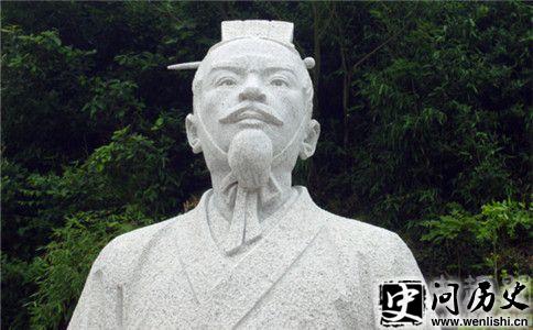 츣