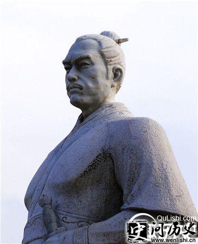 荆轲雕像