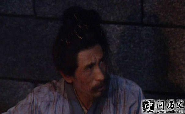 塷