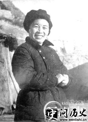 红军唯一女将领:陈赓许世友曾是她部属