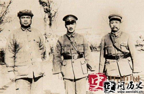 蒋介石警告阎锡山什么