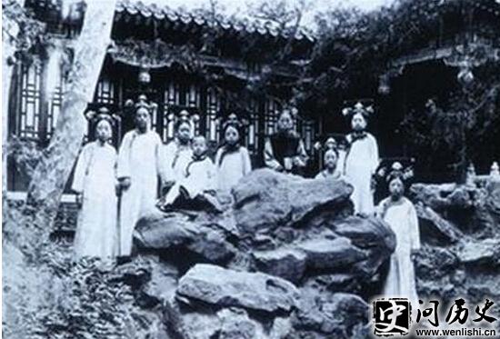 빬Ů-ʷ