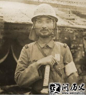 ڣ-ʷ