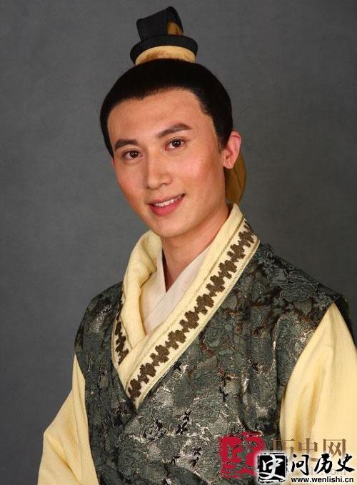 凤姐与平儿之间的关系 平儿与贾琏之间的关系