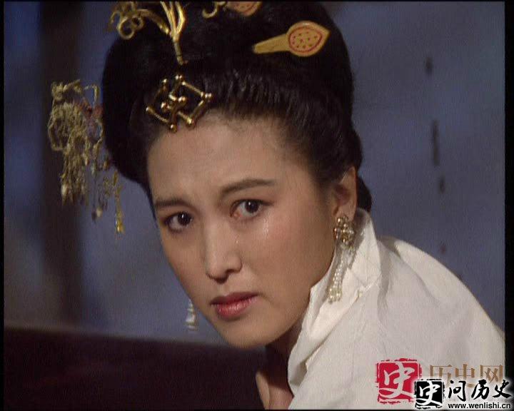 吕布的老婆
