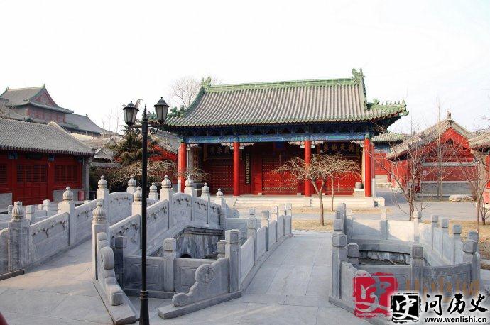 古代民间故事:顺天府尹艳画风波