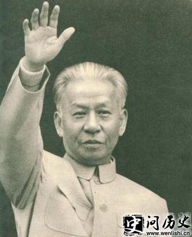 Ƭ
