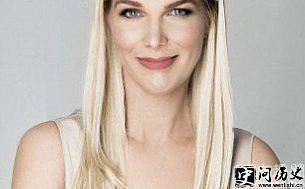ýLaura