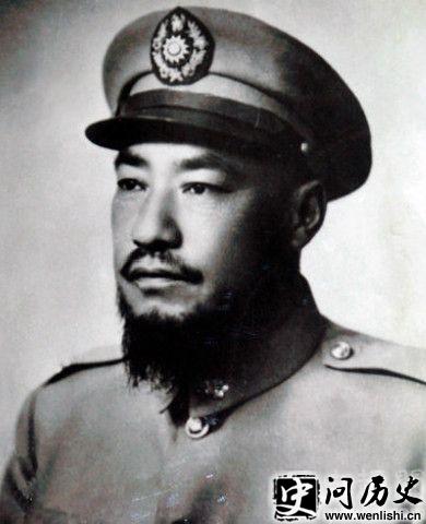 Ƭ