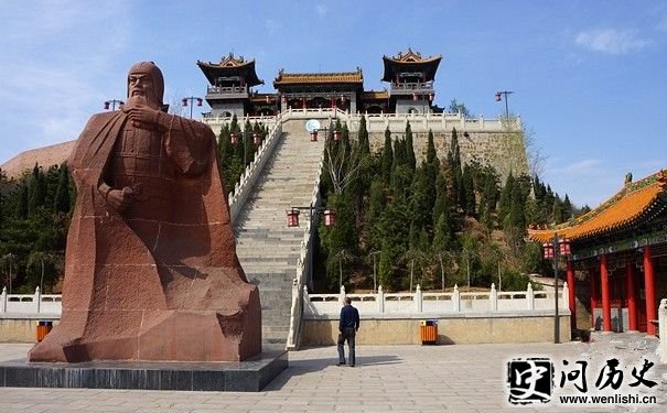 廉颇雕塑