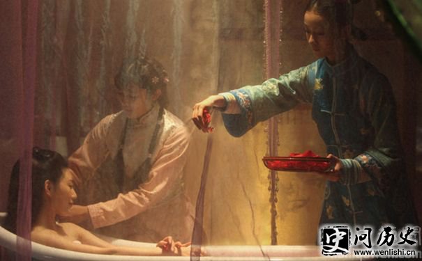 电视剧《多情江山》董小宛出浴图