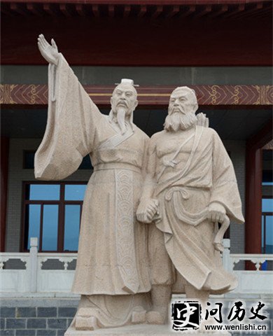 蔺相如(左)廉颇雕像 蔺相如(左)廉颇雕像