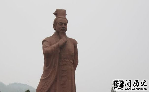 蔺相如雕像