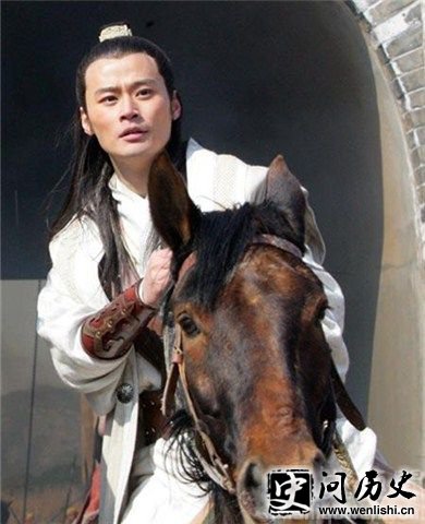 李岩像