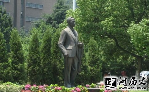 竺可桢雕像