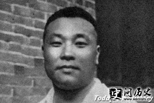 孙铭九