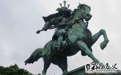 倒幕运动著名武将楠木正成雕塑