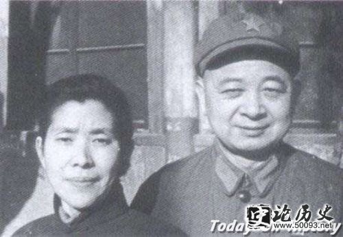 黄火星夫妇