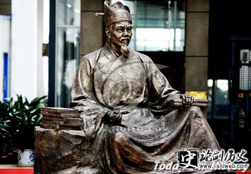 丘濬铜像
