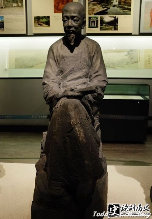 万斯同雕像